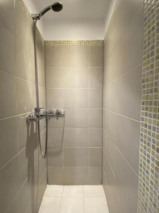 Lovely Apartment In The Heart Of เอเธนส์ ภายนอก รูปภาพ